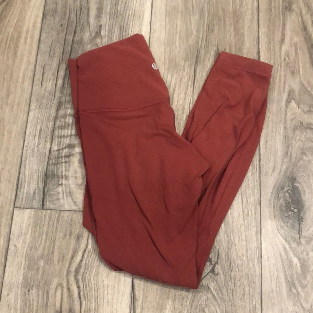 Lululemon Aligns 25”
